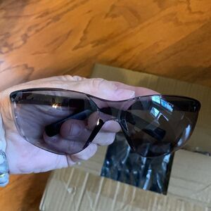 BUNDLE of EIGHT sunglasses unisex